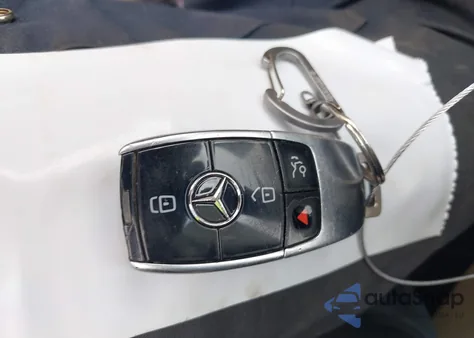 2017 Mercedes-Benz E 300 4Matic from USA, damaged, VIN WDDZF4KB4HA023708